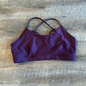 Alo airlift intrigue bra in dark purple